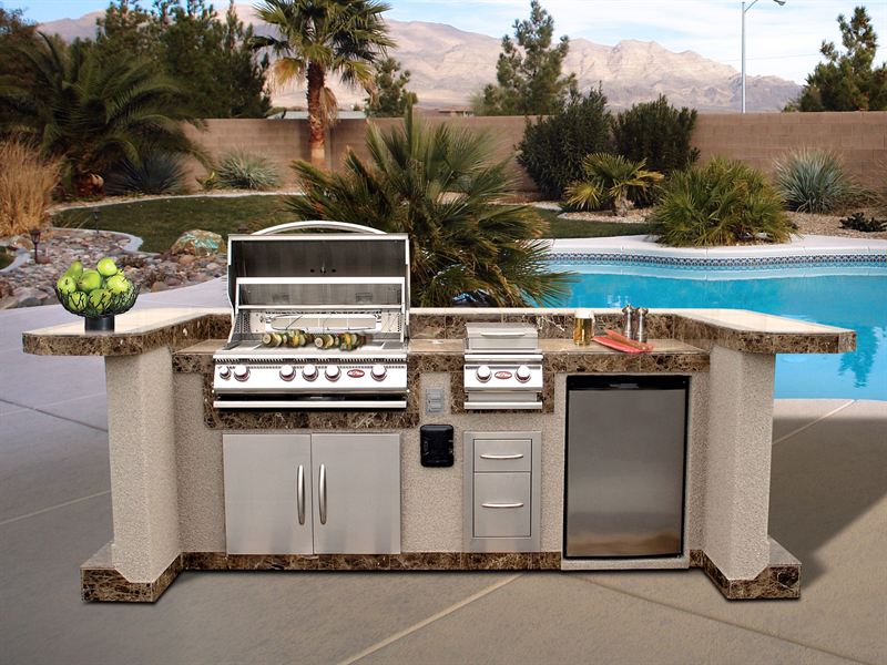 How Should You Go About Building an Outdoor Kitchen in Tampa - Soleic ...