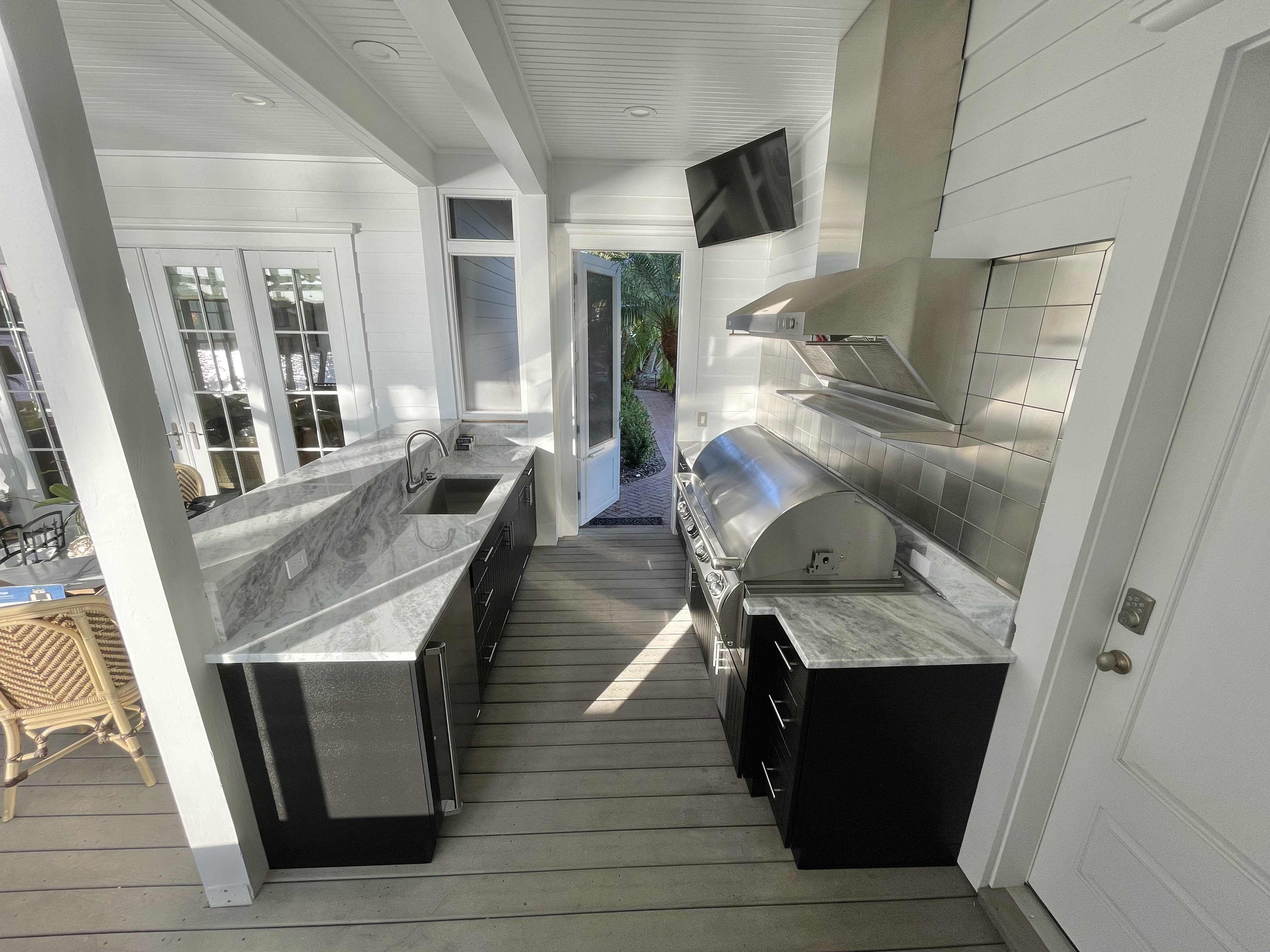 Outdoor kitchen granite countertop Tampa FL